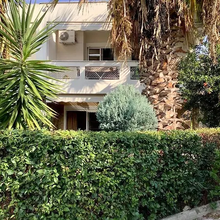 Nyaraló Elena House Near The *