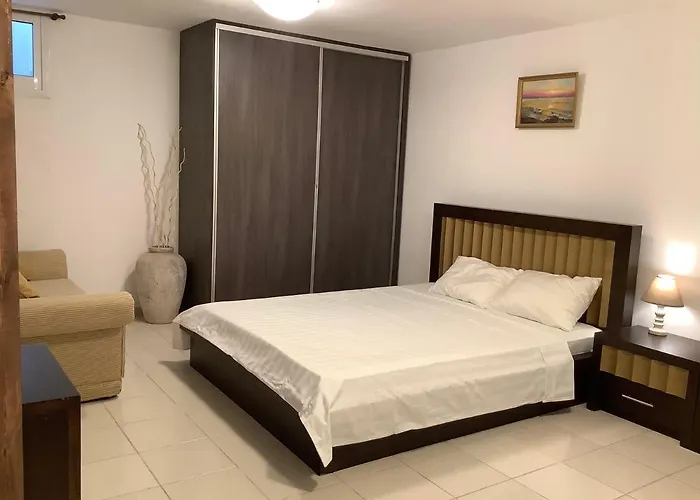 Casa vacanze Elena House Near The Hanioti